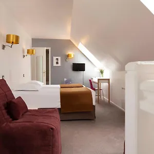 2* Szálloda Le Hameau De Passy